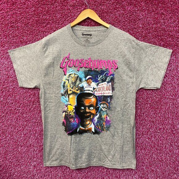 Goosebumps RL Stine Horror Series Cover Art Collage Tee L - Picture 1 of 4